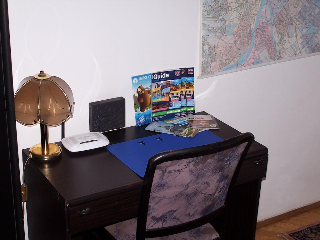 Apartment Sinko - Free Garage Parking, Central, 2 Bedrooms 4 Single Beds, Flexi Check-Out Budapeşte Oda fotoğraf